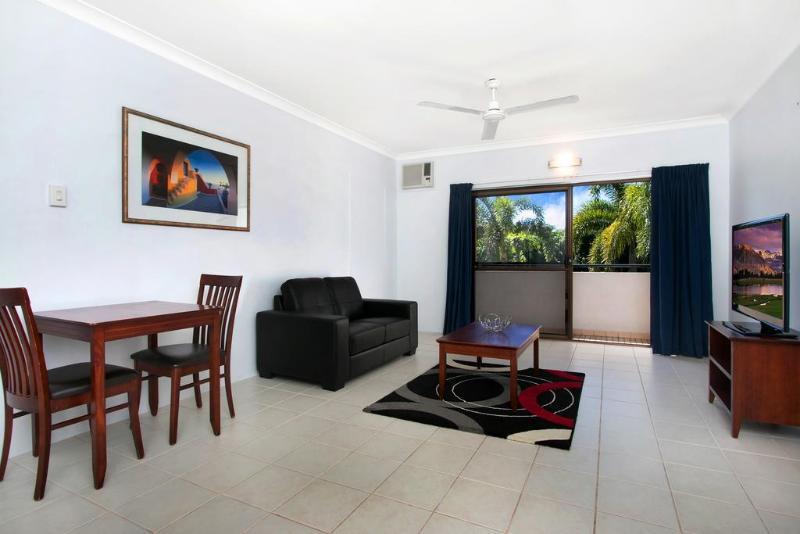 High Chaparral Hotel Cairns Exterior photo